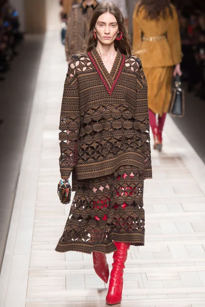 Look 21